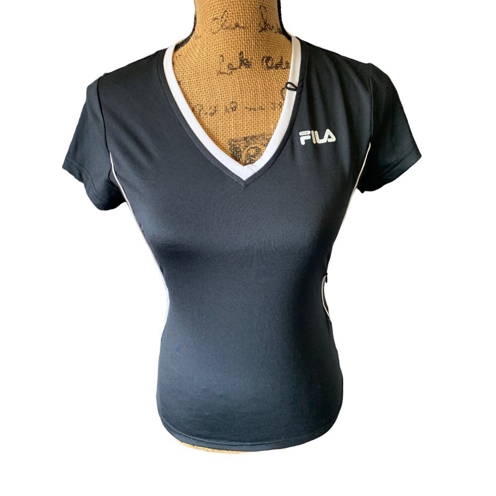 🌸3/$15🌸Black Fila Ladies V-Neck Athletic Tee with Small Zipper Pocket sz XS